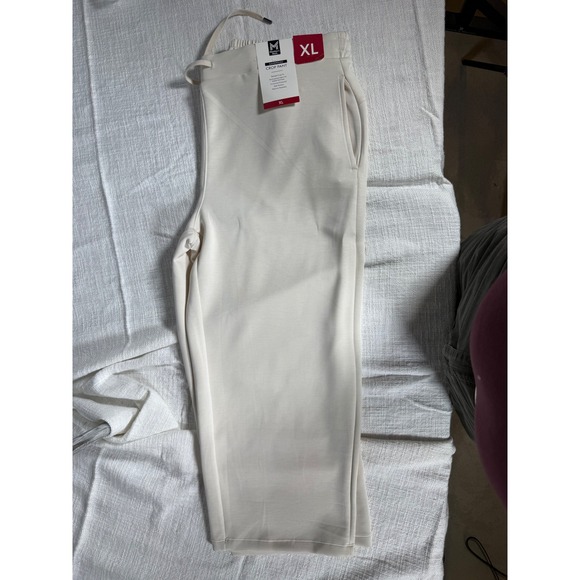 Members Mark Sandwash Crop Pant Cream Off White Relaxed Fit XL NWT - Picture 4 of 5